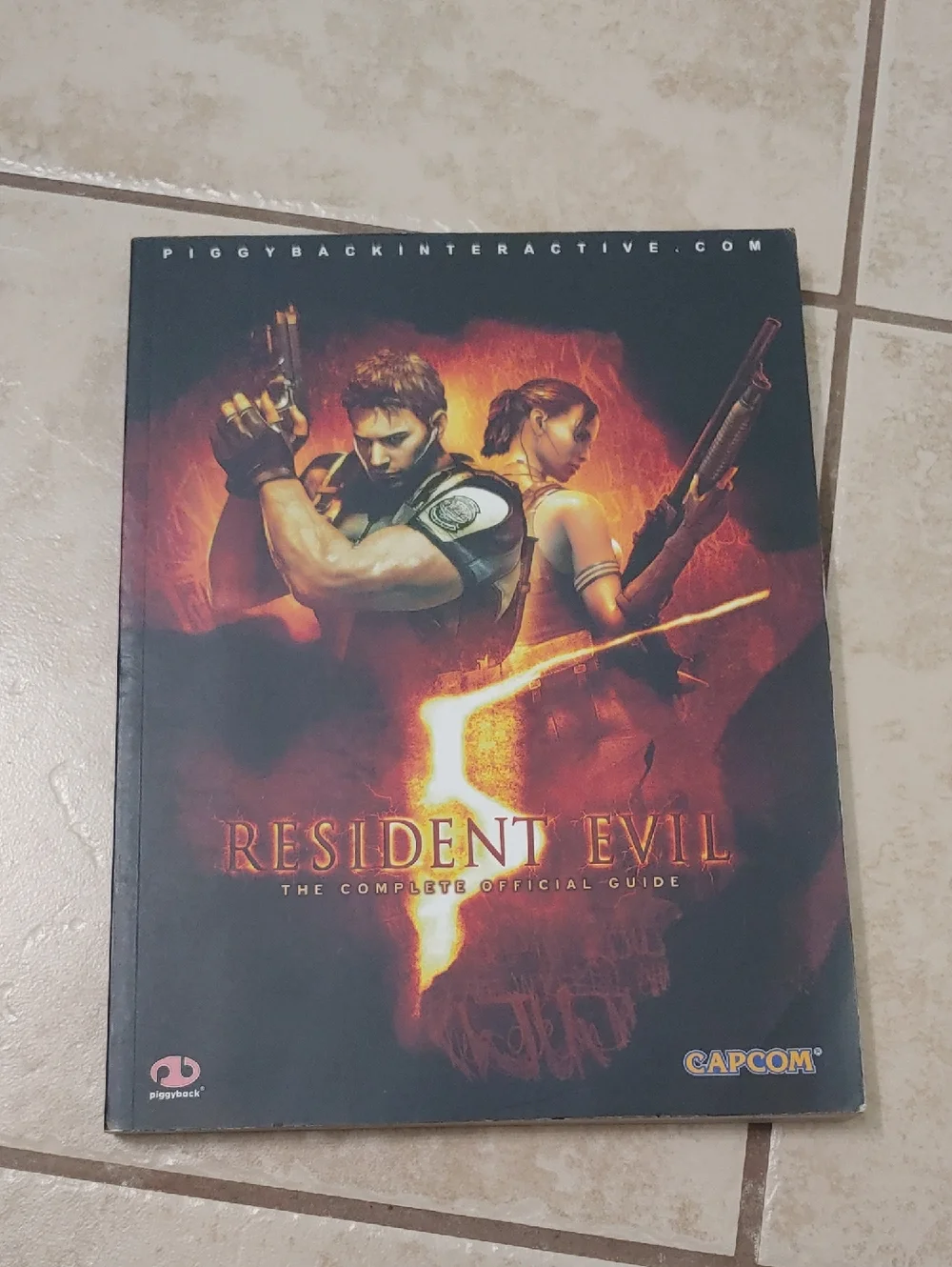 Resident Evil 5 The Complete Official Guide Book Piggyback
